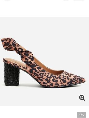 🆕BETSEY JOHNSON LEOPARD POINTED TOE CYLINDER 👠